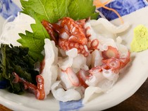  活章鱼刺身 