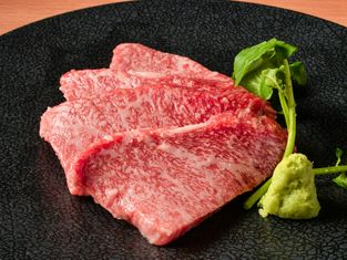 黑毛和牛    燒肉山喜