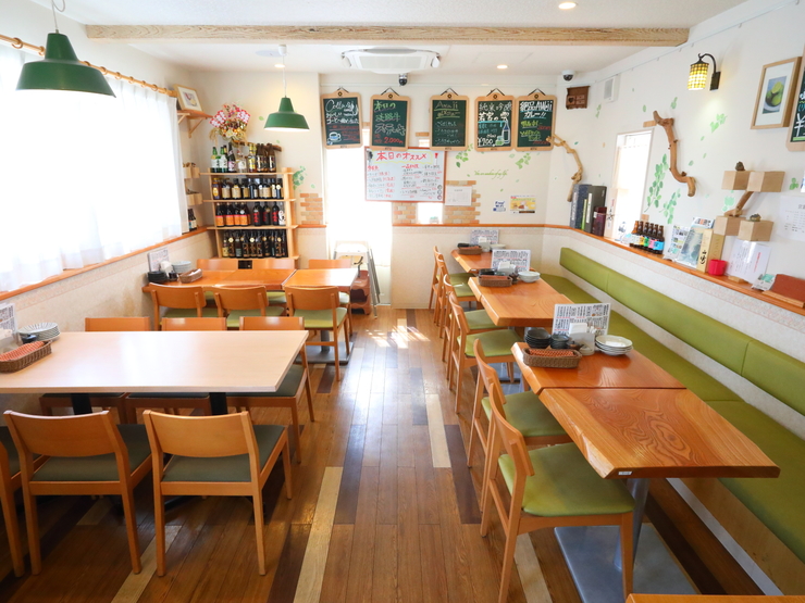 Creative Dining Awaji floor