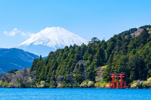 觀看日本新年的風物詩「箱根驛傳」，順道走訪箱根推薦的觀光景點