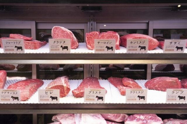 A supreme yakiniku experience with meat aged for 40 days